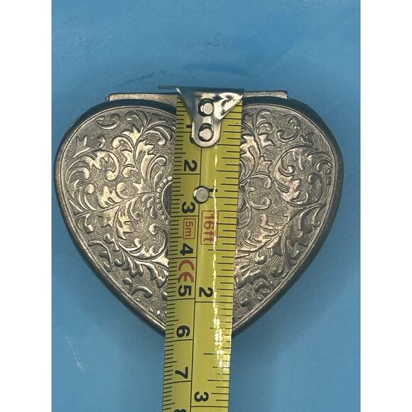 Vtg Silvertone Heart Trinket Jewelry Box Scrollwork Leaves Design Romance Love - Picture 7 of 8